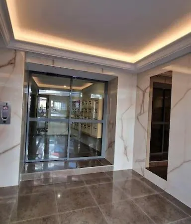 For 2 Near The Croisette With Balcony 133 Appartement *